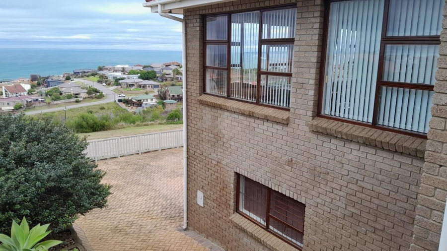 4 Bedroom Property for Sale in Dana Bay Western Cape